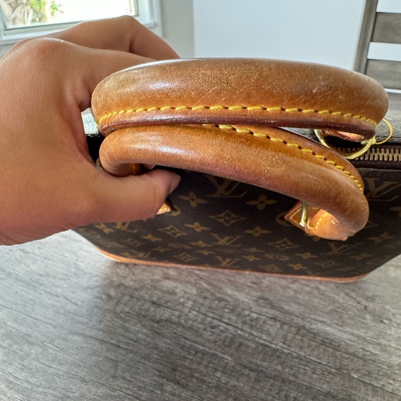 1998 Alma 😍 - Picture 4 of 9